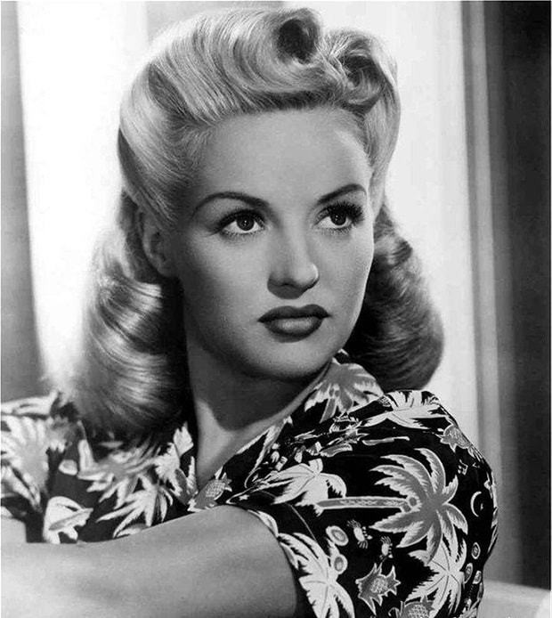 1940 Women Hairstyles
 25 Vintage Victory Rolls From 1940 s Any Woman Can Copy