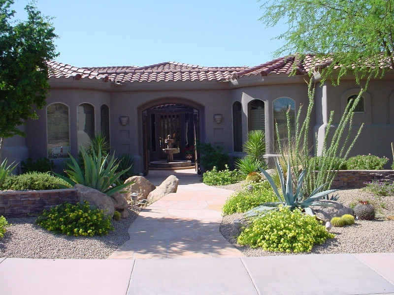 Arizona Landscape Design
 Arizona Living Xeriscape in Full Color