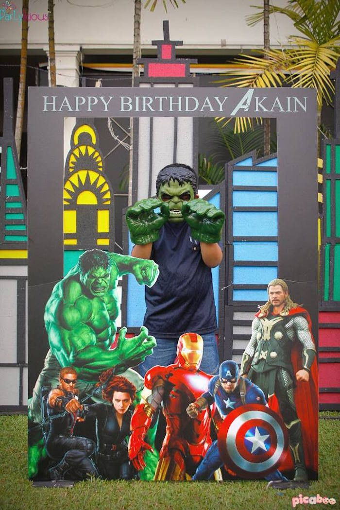 Avengers Birthday Party Decorations
 Kara s Party Ideas Avengers Birthday Party