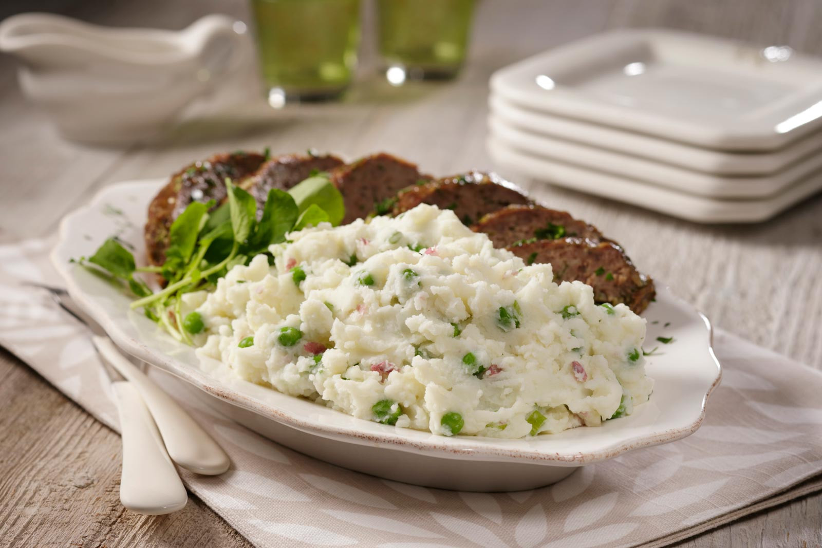 Baby Reds Mashed Potatoes
 Baby Red Mashed Potatoes & Peas with Spring Meatloaf
