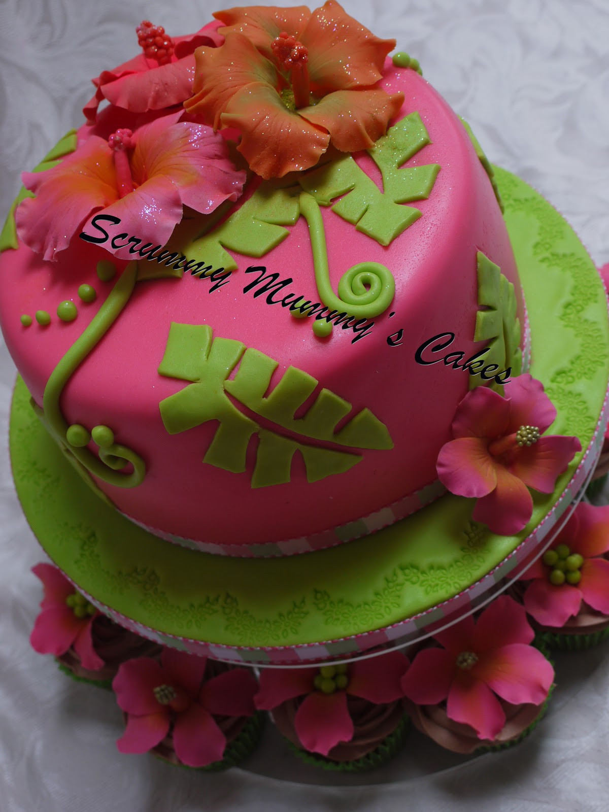 Birthday Cake Bakery
 Scrummy Mummy s Cakes Hibiscus Birthday Cake and Cupcakes
