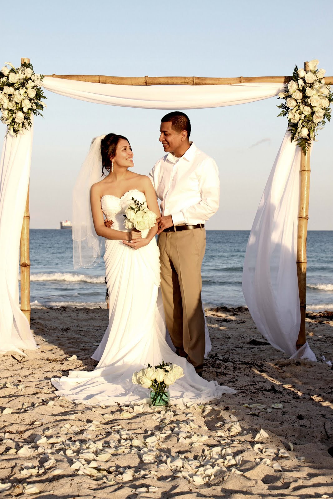 Cheap Beach Weddings
 Affordable Beach Weddings 305 793 4387 Evelyn & Juan s