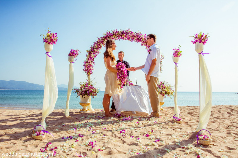 Cheap Beach Weddings
 Small Bud Cheap Beach Wedding Ceremony Phuket