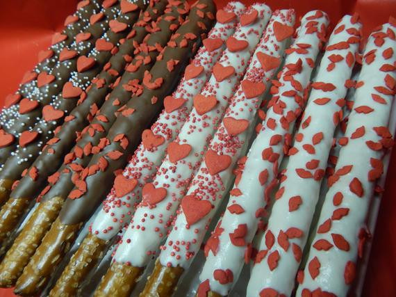 Chocolate Covered Pretzels For Valentine Day
 Valentines Day Pretzels