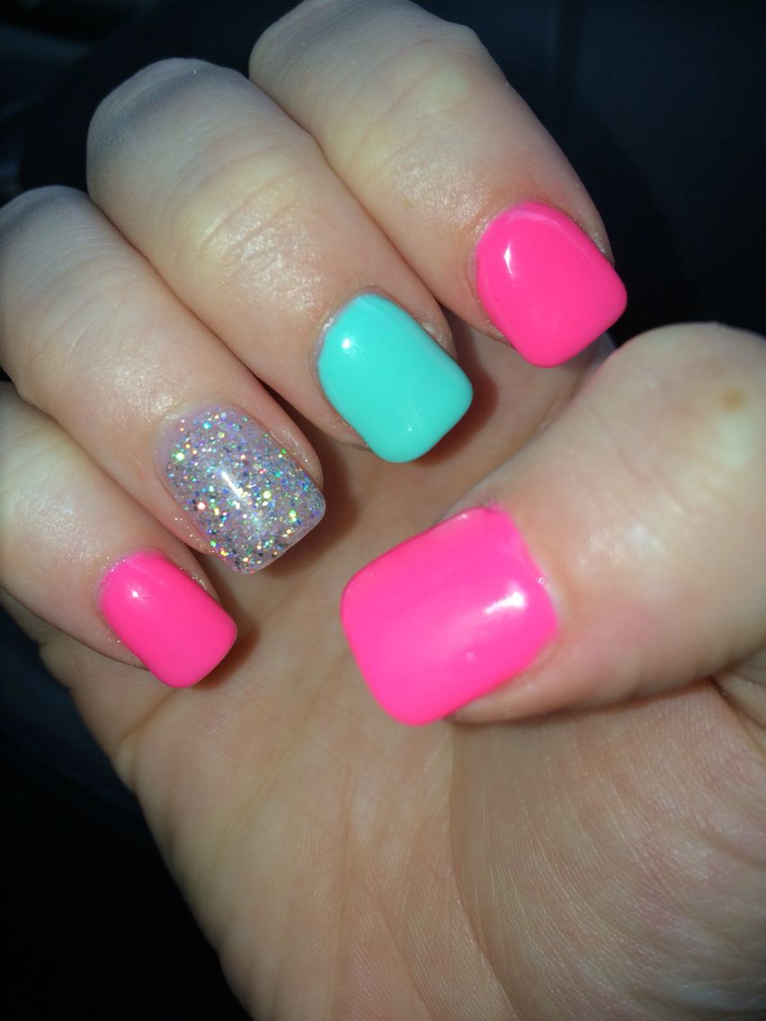Cute Nail Color Ideas
 Pink and teal cute summer nails minus the sparkle