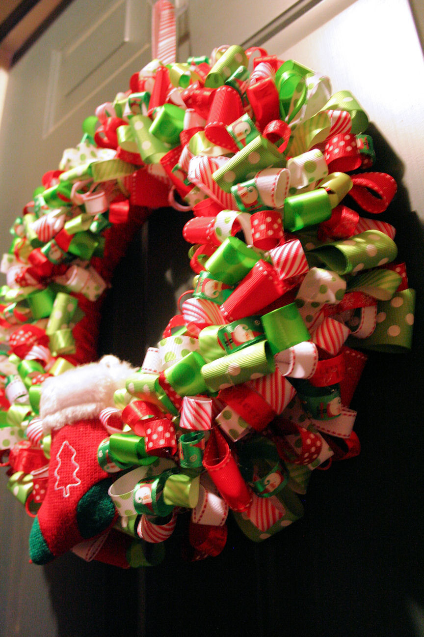 DIY Christmas Wreaths With Ribbon
 [loveable] chaos DIY Looped Ribbon Holiday Wreath