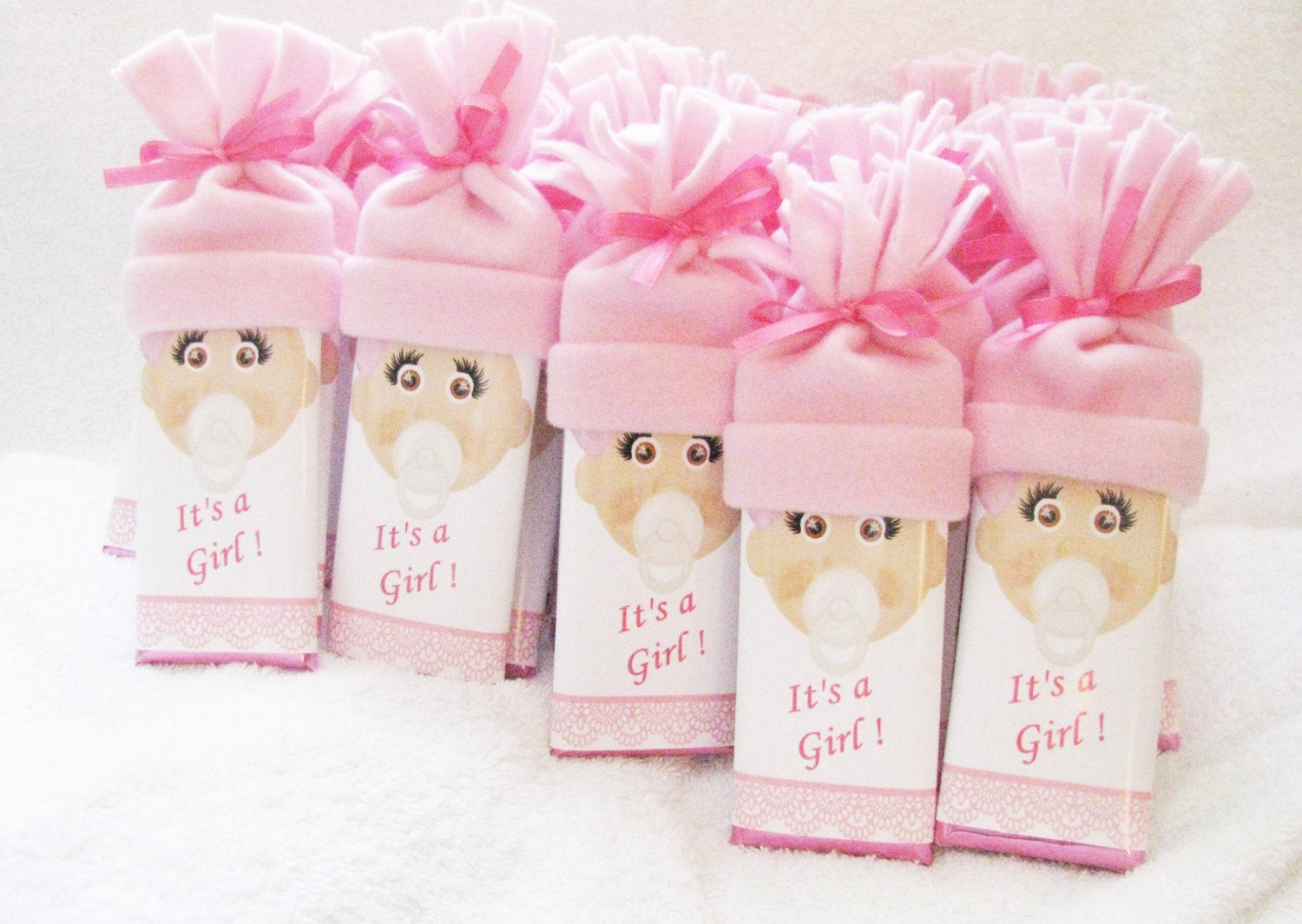 DIY Hershey Bar Baby Shower Favors
 Baby Shower Favors special Hershey bars with handmade