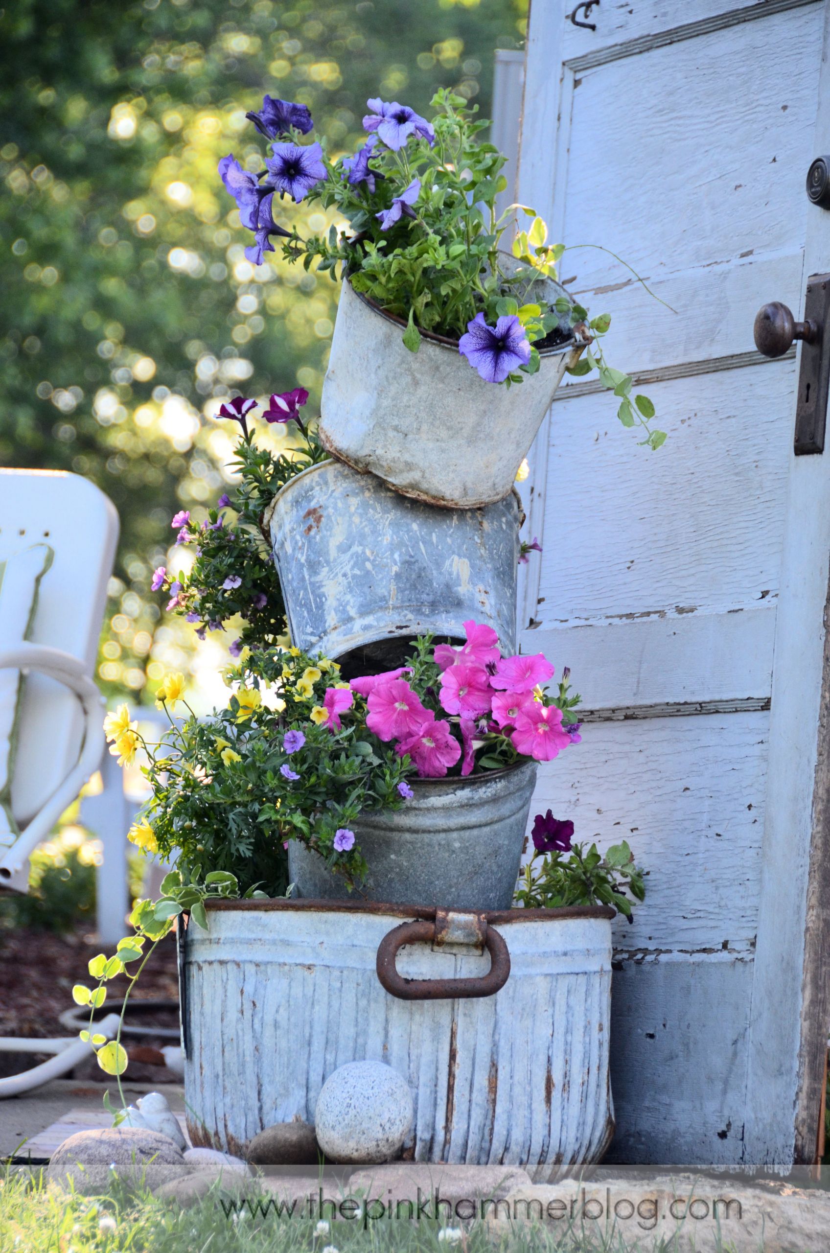 DIY Outdoor Decorations
 Primitive tipsy pot planters