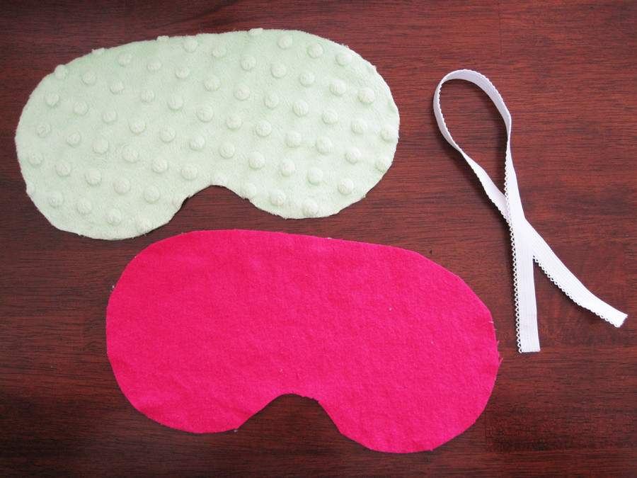 DIY Sleep Masks
 DIY Sleep Mask – Delightfully Kristi