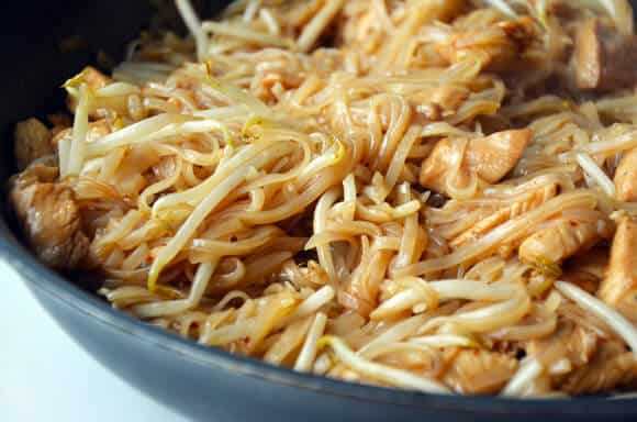 Easy Pad Thai
 Easy Pad Thai with Chicken