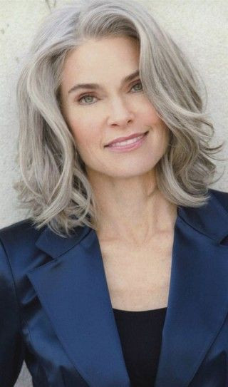 Hairstyles For Women Over 50 With Gray Hair
 80 Short Hairstyles For Women Over 50 To Look Elegant