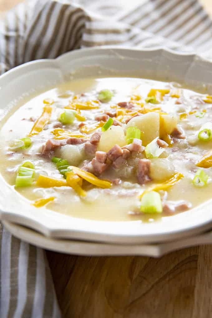 Ham And Potato Soup Instant Pot
 Ham and Cheese Instant Pot Potato Soup The Salty Marshmallow