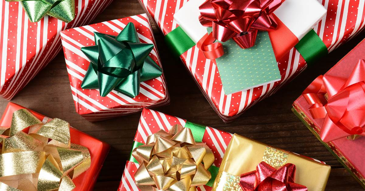 Holiday Party Gift Ideas
 Gift ideas for men that cost less than $20