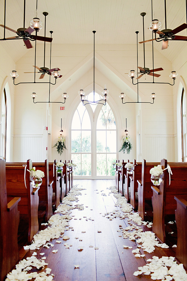 How To Decorate Church For Wedding
 it
