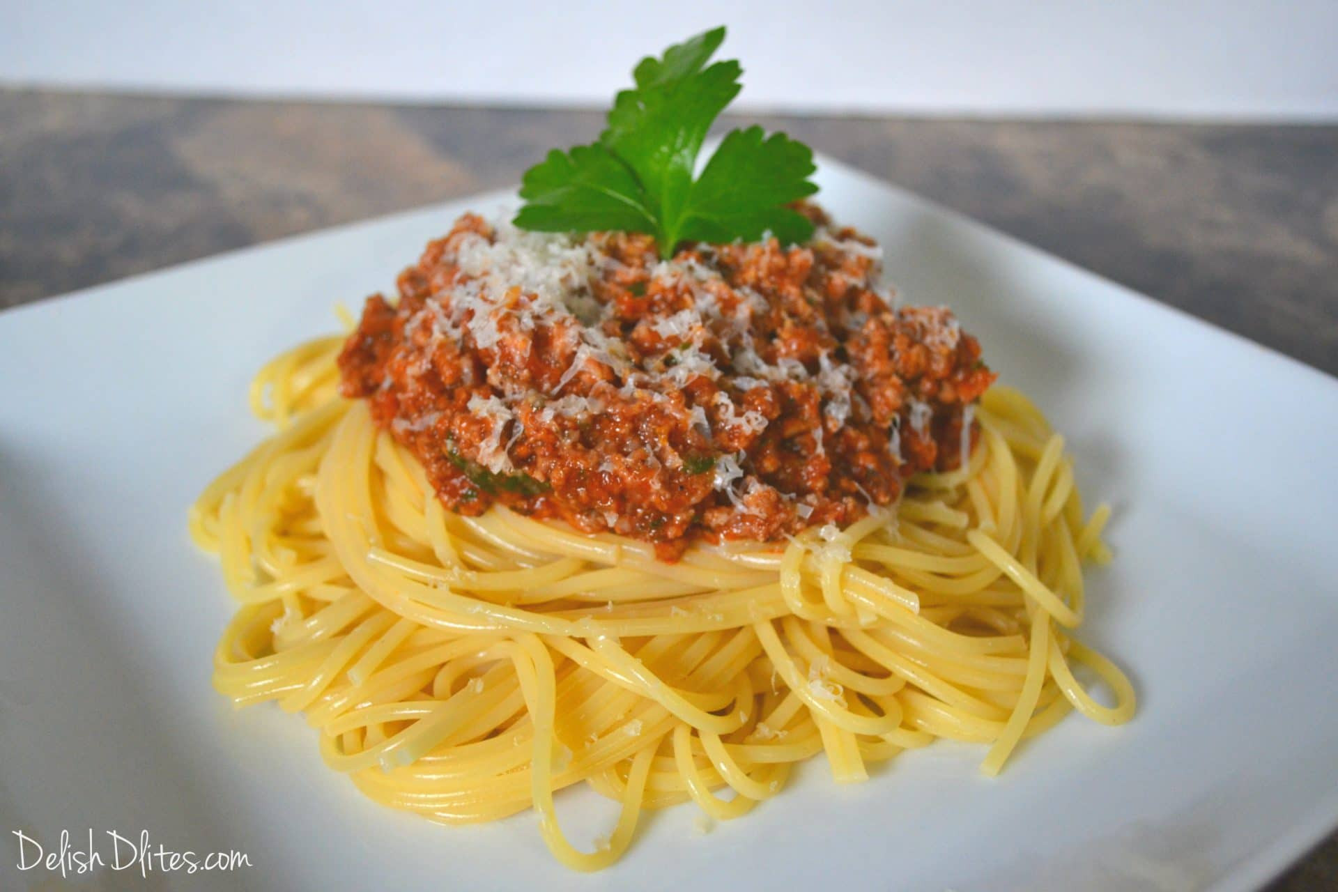 Meat Spaghetti Sauce
 Easy Weeknight Spaghetti with Meat Sauce