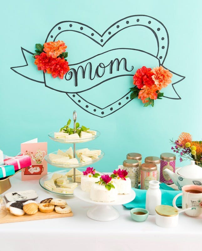 Mother's Day Party Ideas
 26 Mother’s Day Brunch Decor Ideas That Will Make Momma