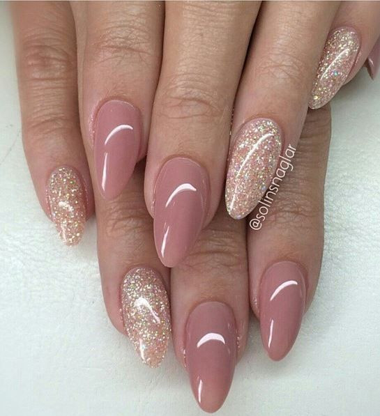 Neutral Nail Ideas
 Glitter with Taupe Neutral Nails