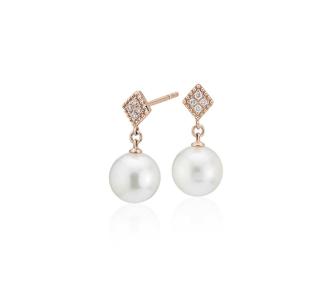 Pearl Diamond Earrings
 Freshwater Cultured Pearl Drop Earrings with Diamond in