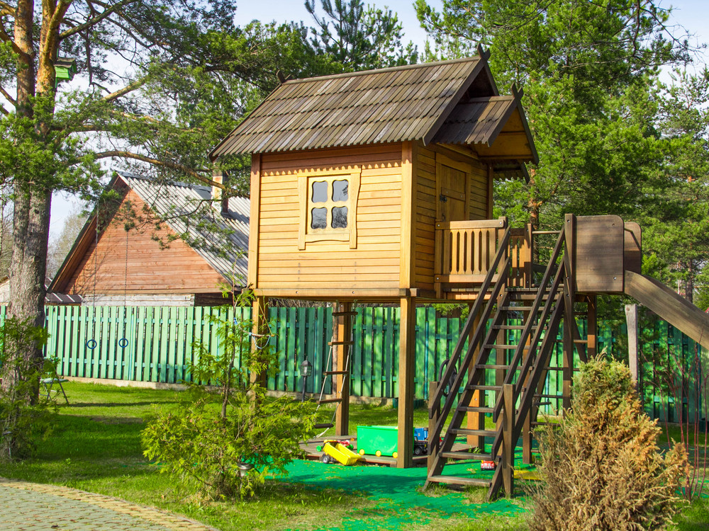 Play House For Kids Outdoor
 8 Free Plans for PlayhousesBuildDirect Blog Life at Home