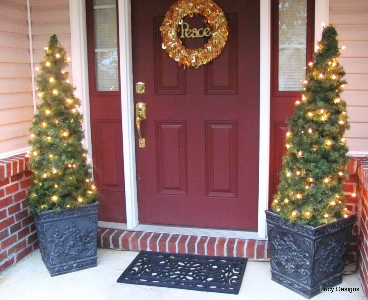 Porch Christmas Tree
 22 Best Outdoor Christmas Tree Decorations and Designs for