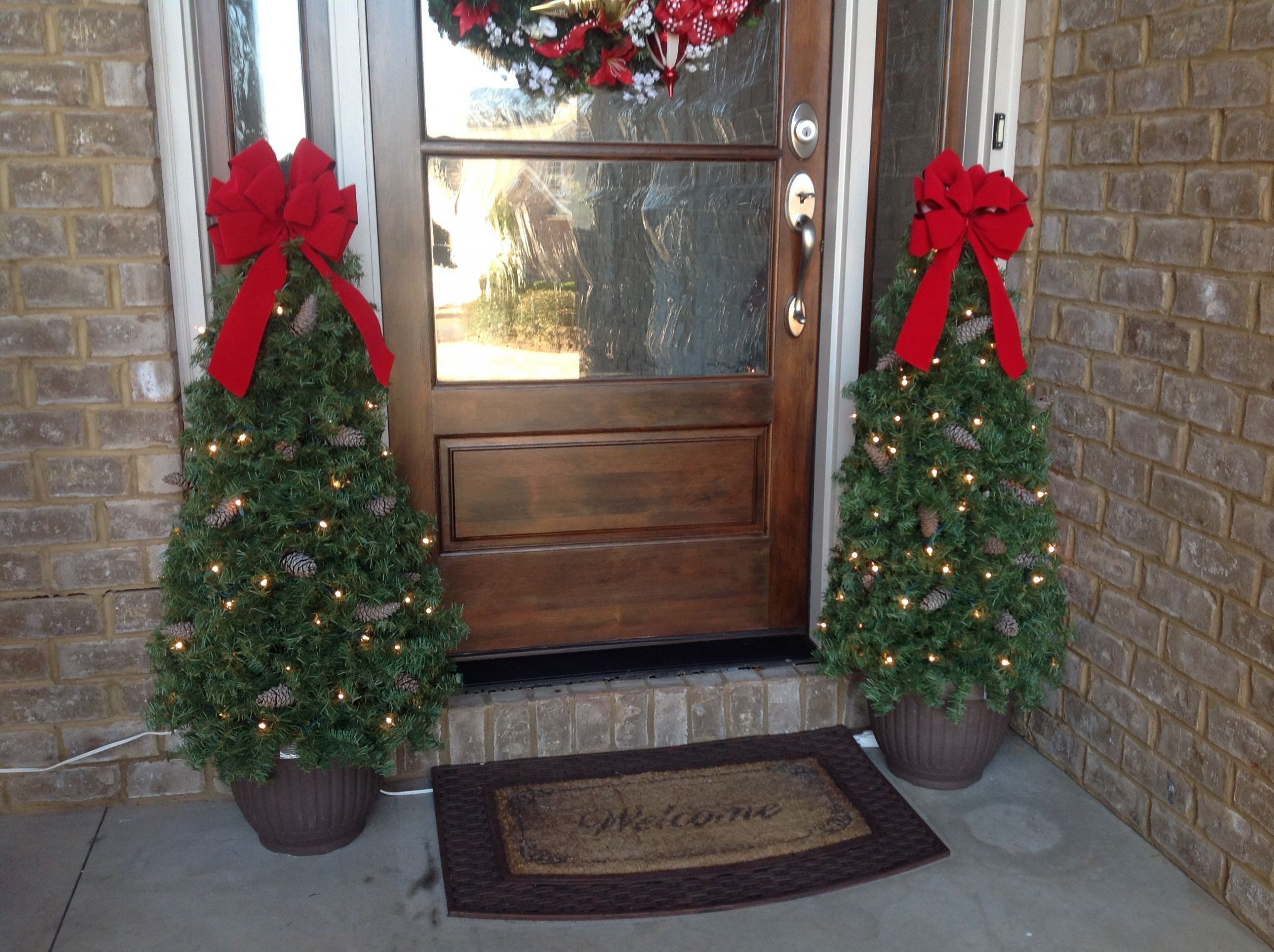 Porch Christmas Tree
 47 Perfect Diy Front Porch Christmas Tree Ideas A