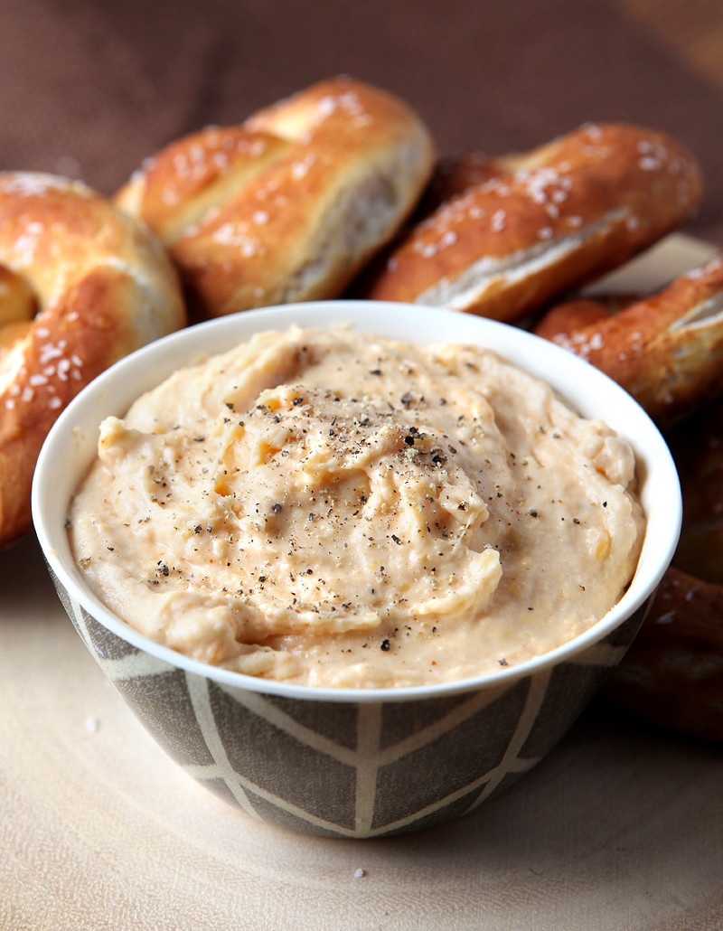 Pretzels Beer Cheese Dip
 Soft Homemade Pretzels with Beer Cheese Dip