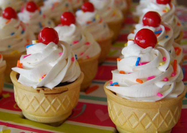 Summer Party Desserts
 10 Super Cute Summer Party Desserts Your Friends Will Love