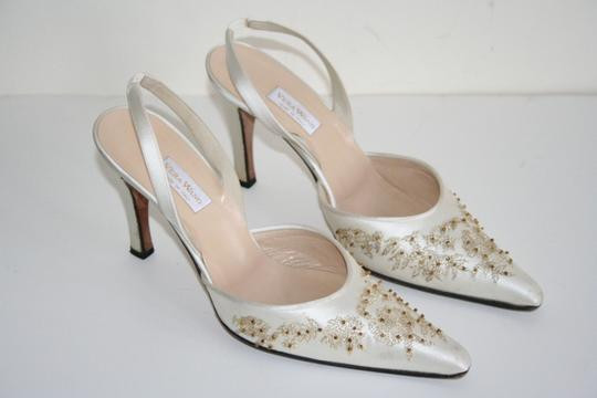 Vera Wang Wedding Shoes
 Vera Wang Wedding Shoes