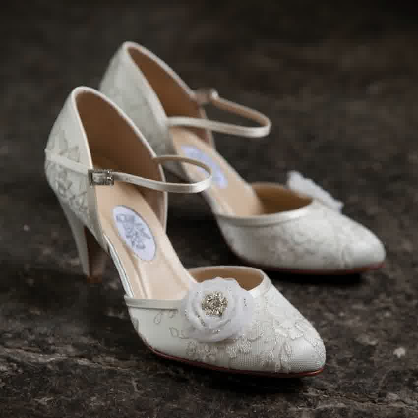 Vintage Wedding Shoes For Bride
 Retro Vintage Bridal Wedding Shoes