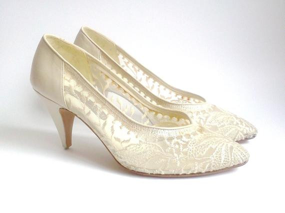 Vintage Wedding Shoes For Bride
 Vintage Wedding Shoes Roland Cartier Beige Lace and Leather