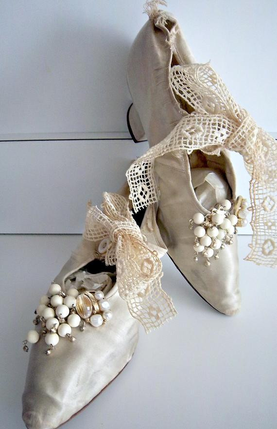 Vintage Wedding Shoes For Bride
 Victorian Edwardian Antique Wedding Silk Shoes Slippers Circa