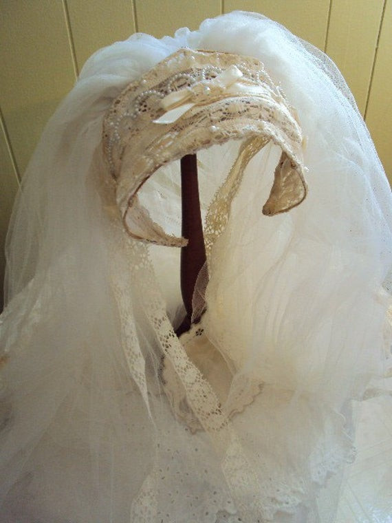 Vintage Wedding Veils And Headpieces
 Vintage Wedding Veil Headpiece with lace and pearls