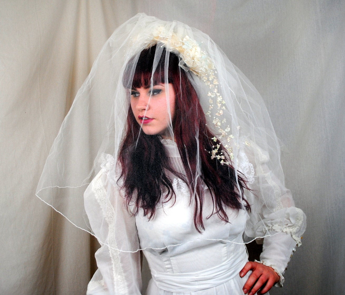 Vintage Wedding Veils And Headpieces
 Vintage 80s Wedding Crown Veil Headpiece by RogueRetro on Etsy