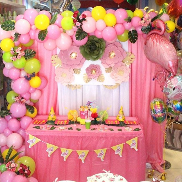 1 Year Old Baby Girl Party Ideas
 Flamingoes