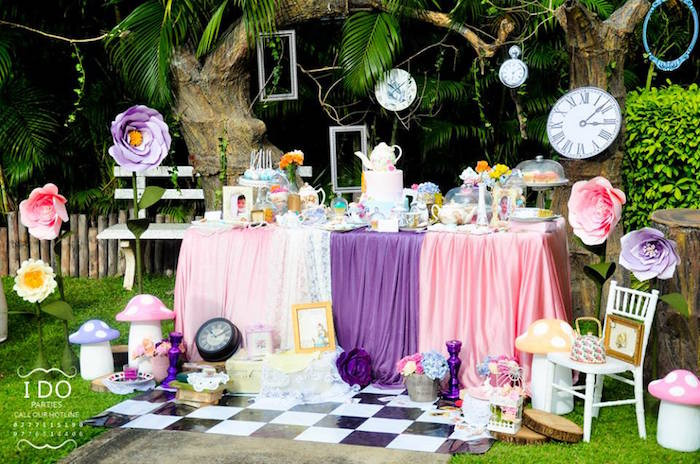 Alice Tea Party Ideas
 Southern Blue Celebrations ALICE IN WONDERLAND PARTY