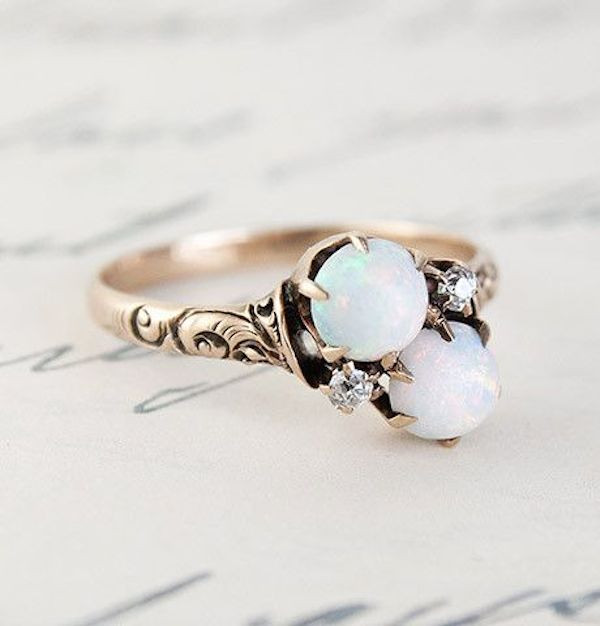 Alternatives To Diamond Engagement Rings
 20 Diamond Alternative Gemstones for Engagement Rings