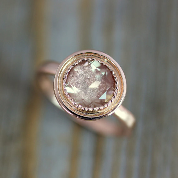 Alternatives To Diamond Engagement Rings
 16 Stunning Alternatives To A Diamond Engagement Ring