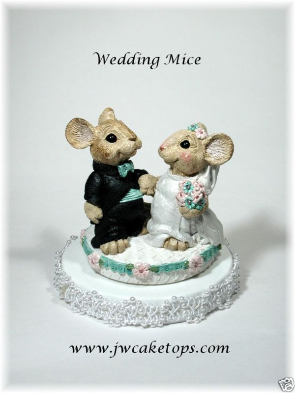 Animal Wedding Cake Toppers
 Animal wedding cake toppers idea in 2017