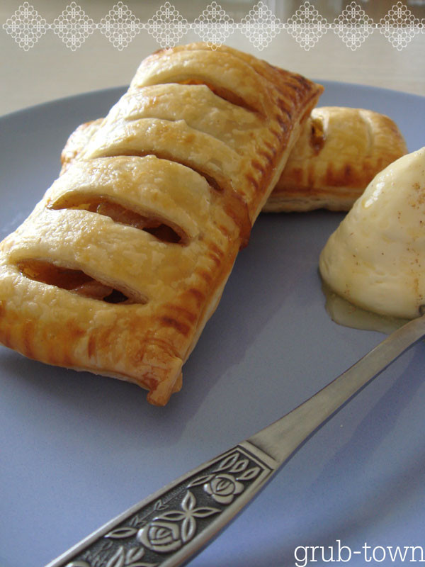 Apple Pie With Puff Pastry
 grub town apple pie puff pastry