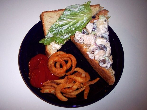 Arby Pecan Chicken Salad Sandwich
 The Healthiest and Scariest Menu Options at Arby s