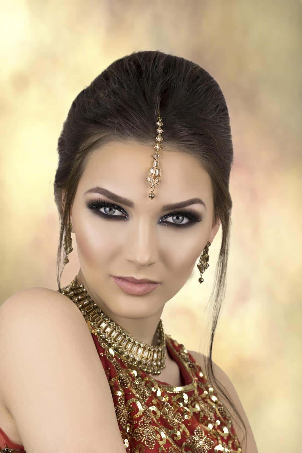 Asian Wedding Makeup
 ASIAN BRIDAL MAKEUP COURSE 1 DAY