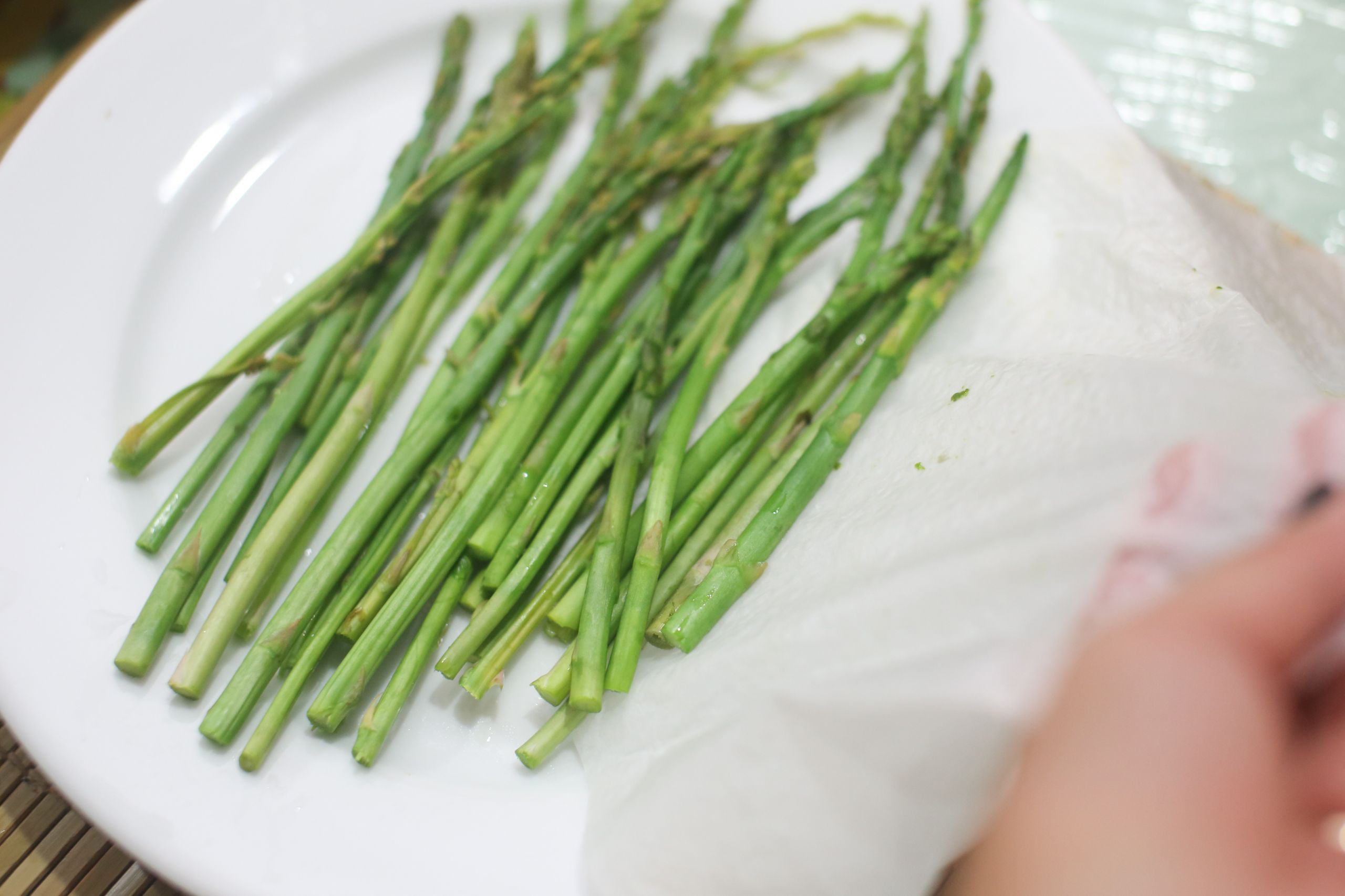 Asparagus In The Microwave
 How to Steam Asparagus in the Microwave 8 Steps with