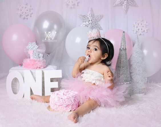 Baby Girl First Birthday Decorations
 Baby s 1st Birthday graphy Ideas