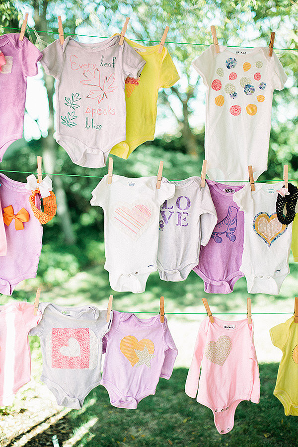 Baby Shower Crafts Decorations
 esie Decorating Activity