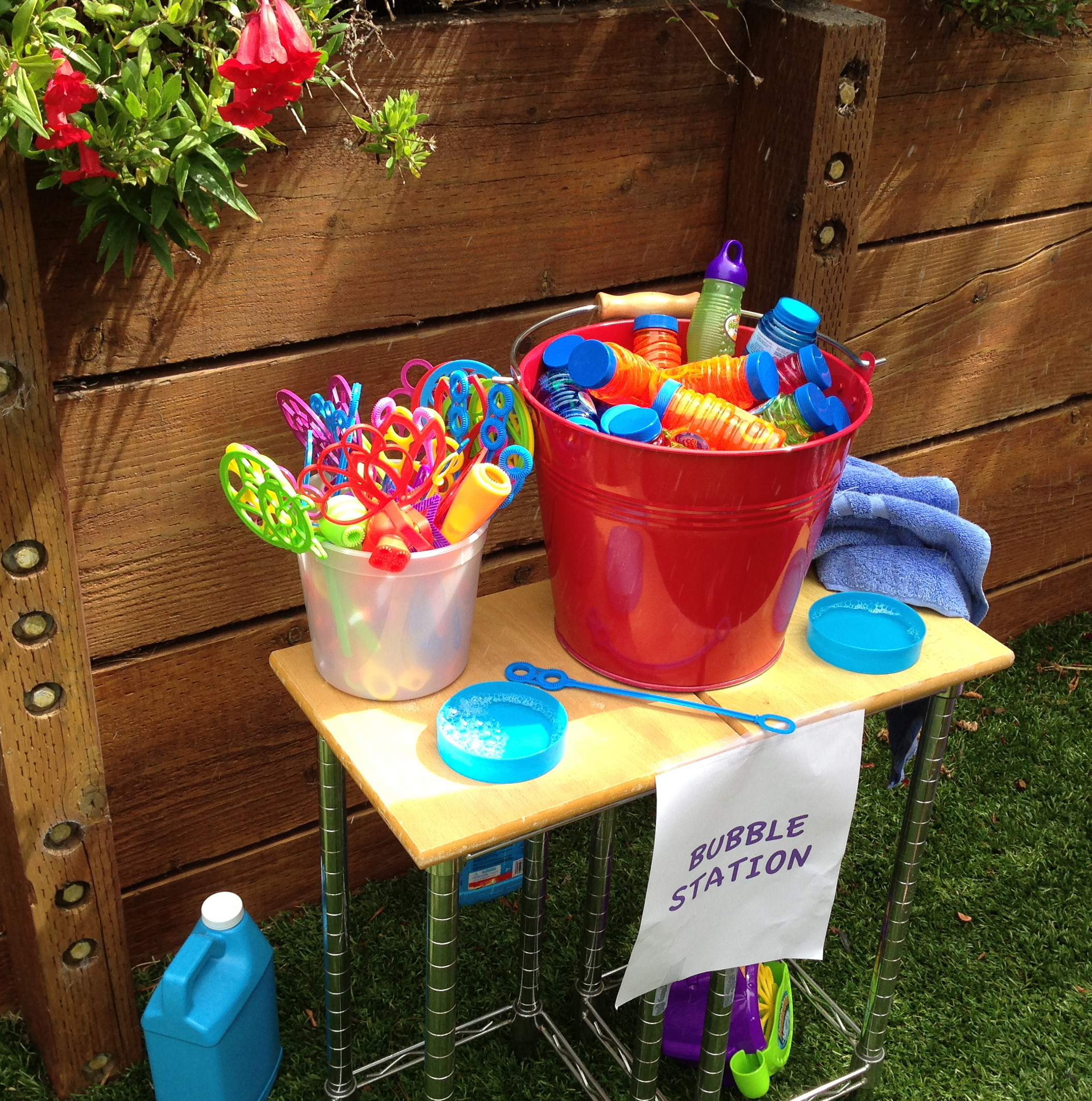 Backyard 1St Birthday Party Ideas
 Today’s Hint 7 Affordable Activity Ideas for First