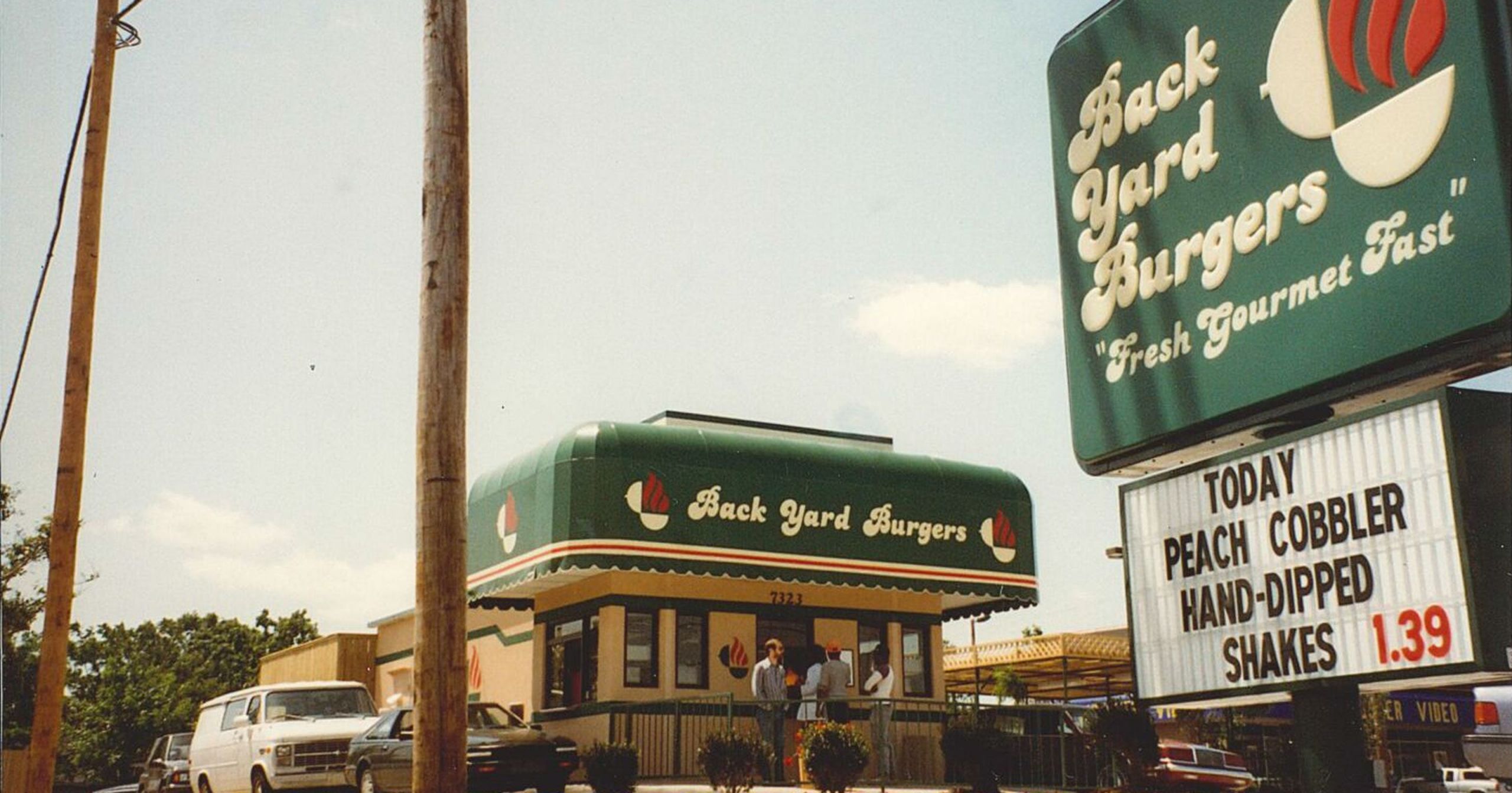 Backyard Burger Cleveland Ms
 Burger joint started in Mississippi s Back Yard