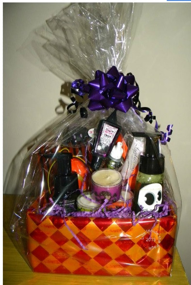 Bath And Body Gift Basket Ideas
 All things Bath and Body Works Halloween t basket idea