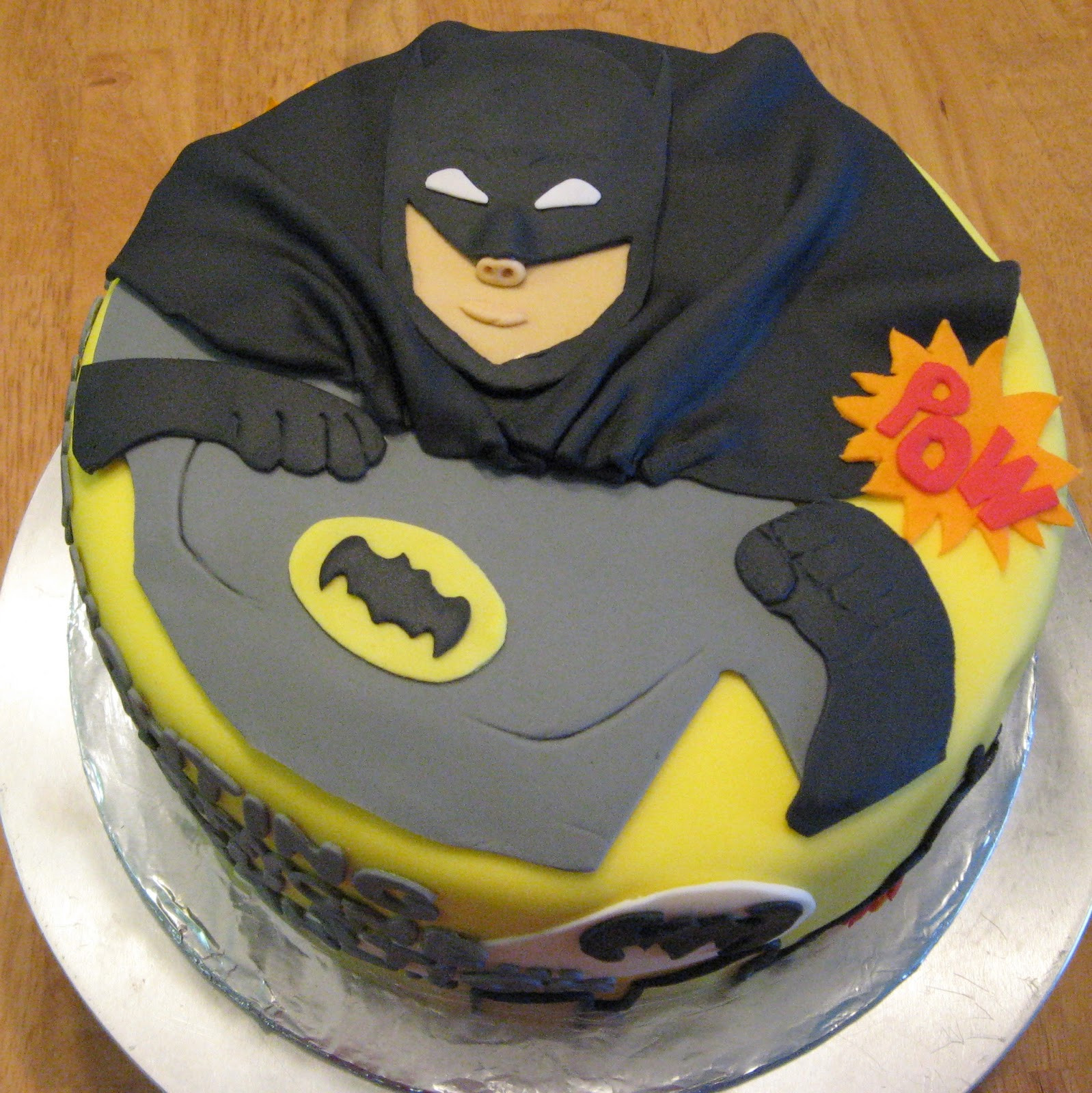 Batman Birthday Cake Ideas
 Sweet Cakes DC Batman Birthday Cake Round 2