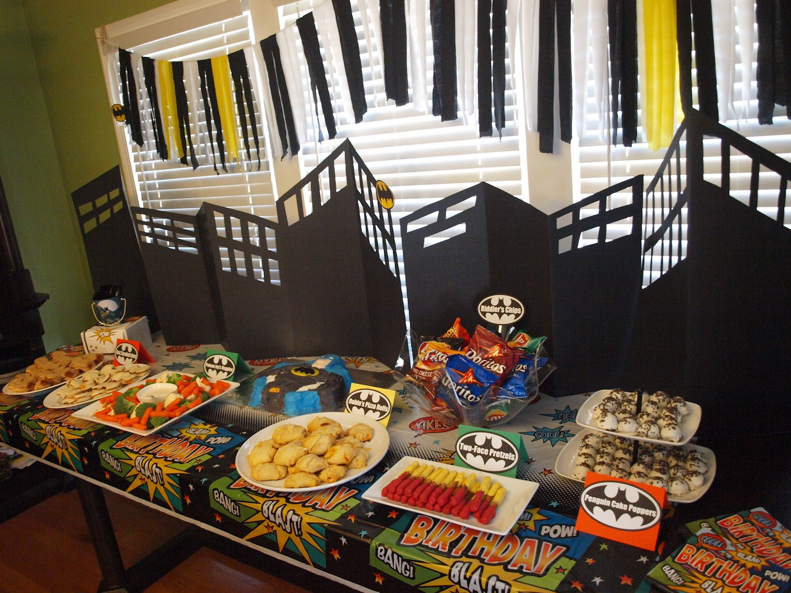 Batman Birthday Decorations
 the Mathews Family Happenings Batman party