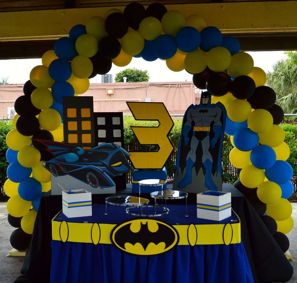 Batman Birthday Decorations
 Batman Birthday Party Ideas 22 of 24